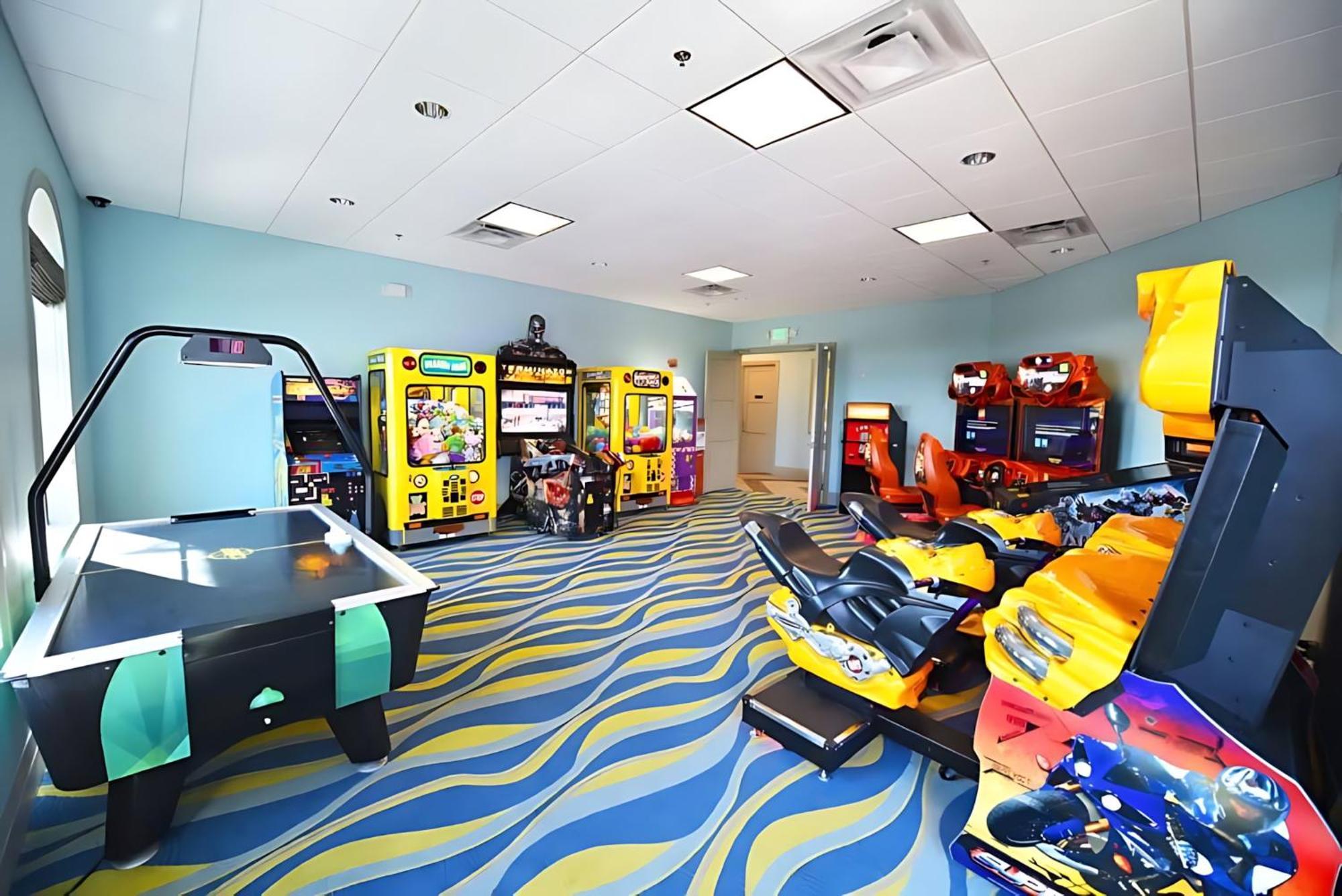 8Br Luxury - Sleeps 22 - Near Disney With Pool & Hot Tub! 대번포트 외부 사진