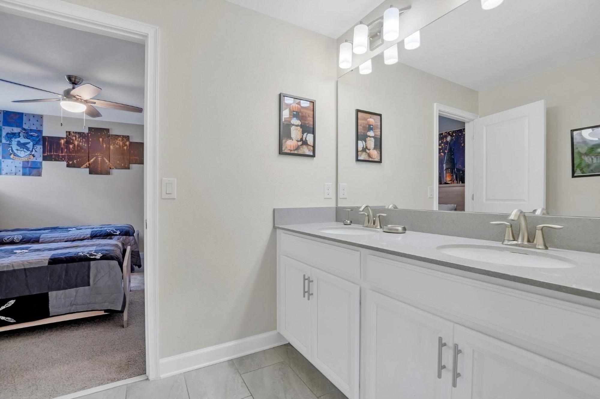 8Br Luxury - Sleeps 22 - Near Disney With Pool & Hot Tub! 대번포트 외부 사진